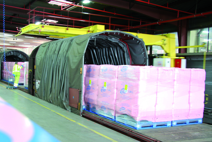 Evian met du fluide dans sa logistique ferroviaire avec des capteurs communicants